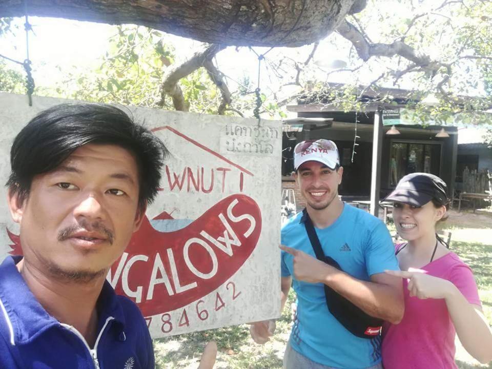 Cashew Nut Bungalow, Ko Mook Exterior photo